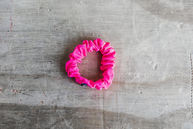 Pink Nobull Scrunchie (NEON) Men\'s Hats | CA R1632V